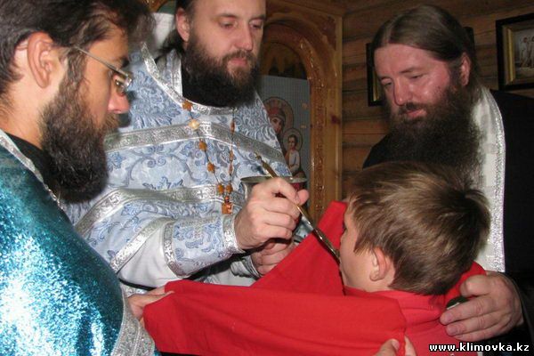 Крестный ход — момент крестного хода